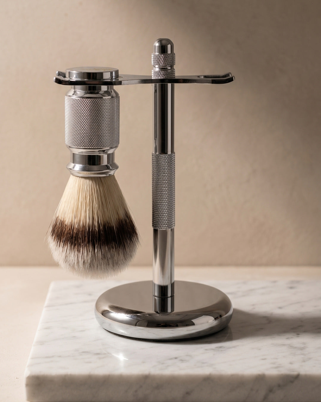 Kronos stand and shaving brush kit, studio still